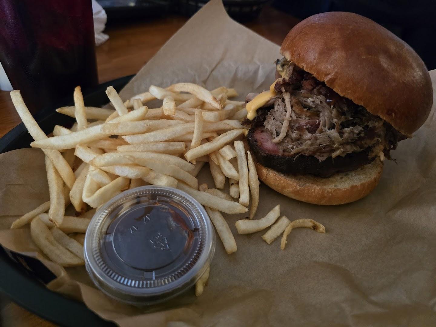 Boondocks Dive Bar-BQ
